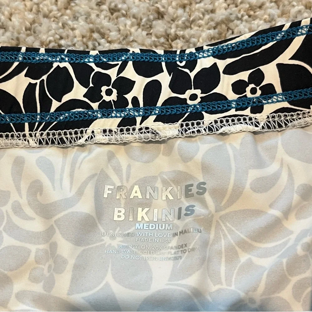 Frankie’s Bikinis Nicole Burn Out Floral Mini Skirt and Bandau Top Set Size S/M